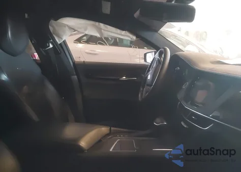 2017 Cadillac Ct6 Luxury z USA, uszkodzony, nr VIN 1G6KD5RS9HU171982